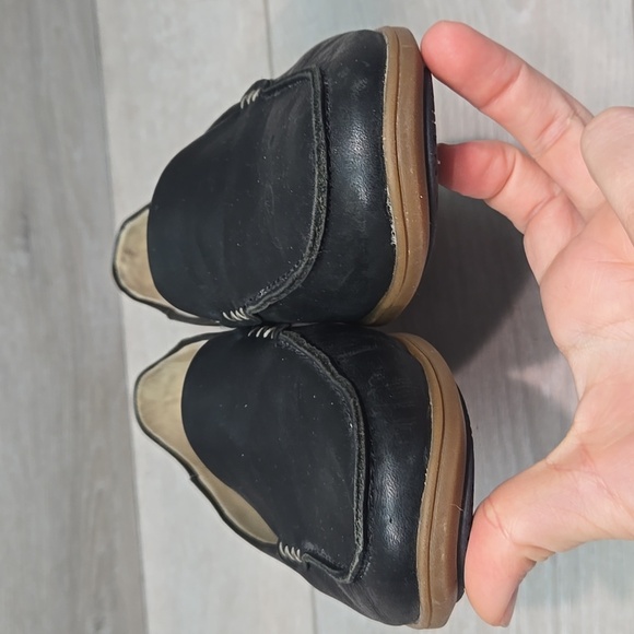 Olukai Women's Kiele Leather Black Loafers Slip On Shoes Sz 8 - Picture 5 of 11